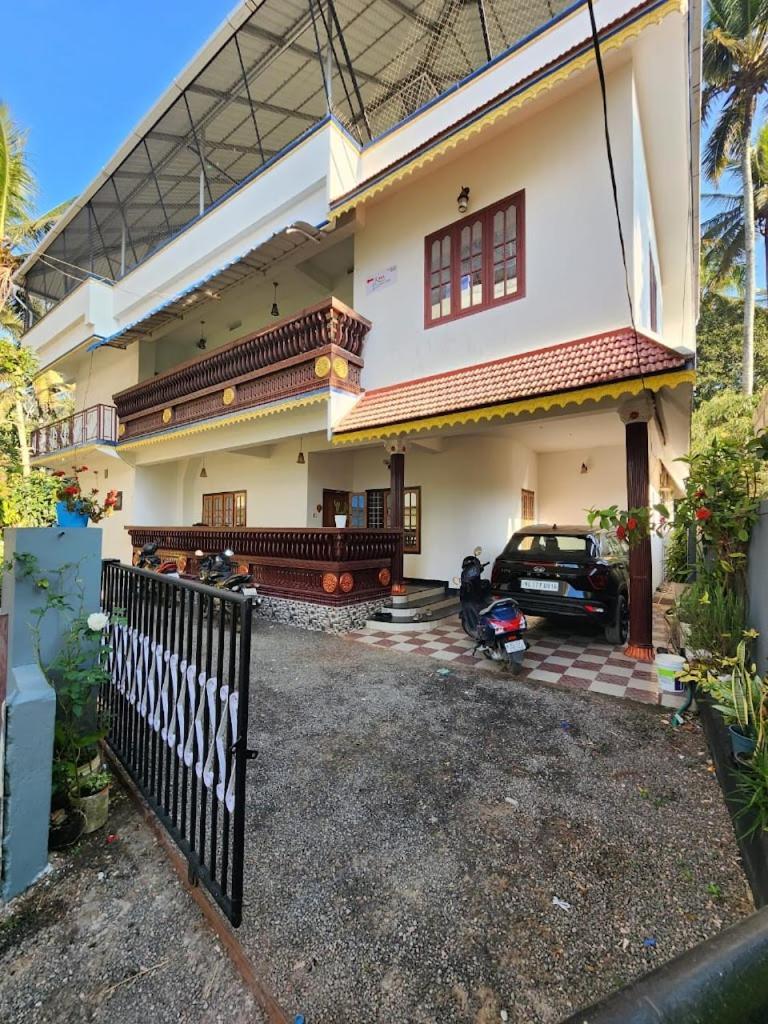 Pknhomestay Kumily Thekkady Exterior photo